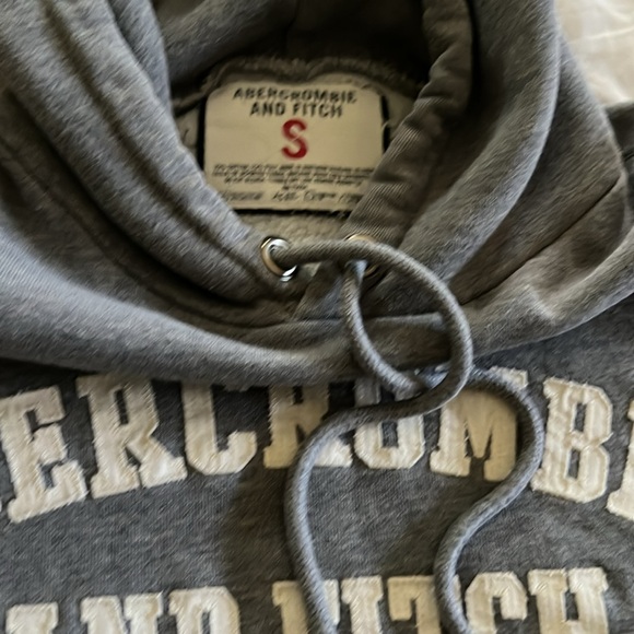 Great condition Abercrombie hoodie - Picture 2 of 3